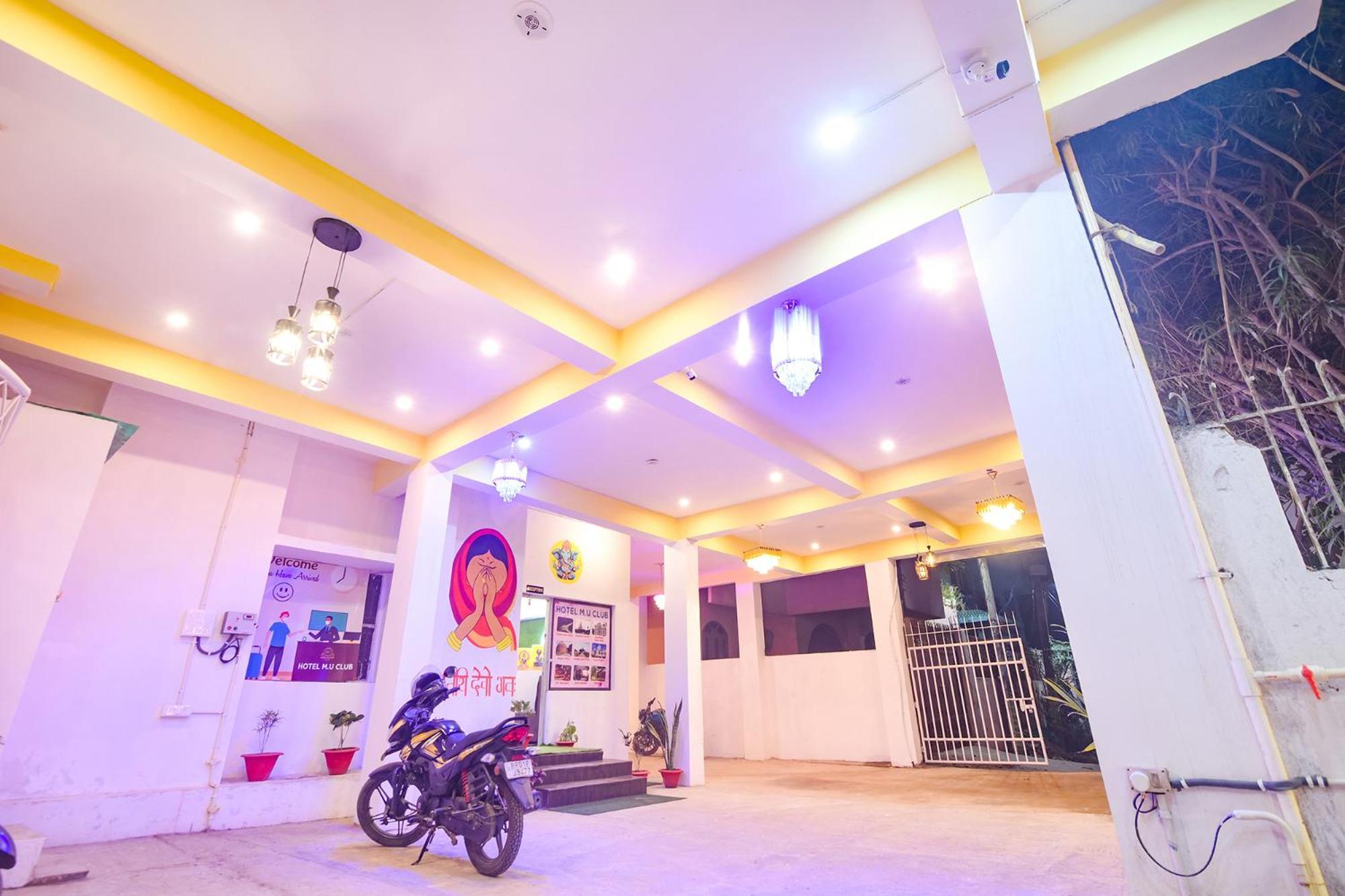فندق Fabexpress Mu Club باتنا المظهر الخارجي الصورة