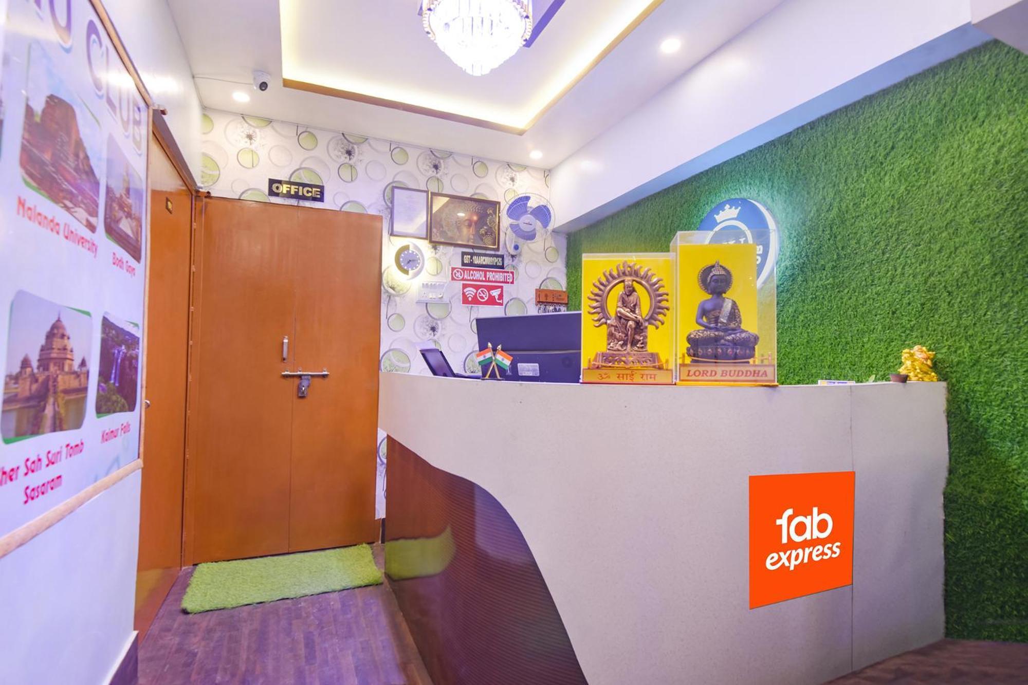 فندق Fabexpress Mu Club باتنا المظهر الخارجي الصورة